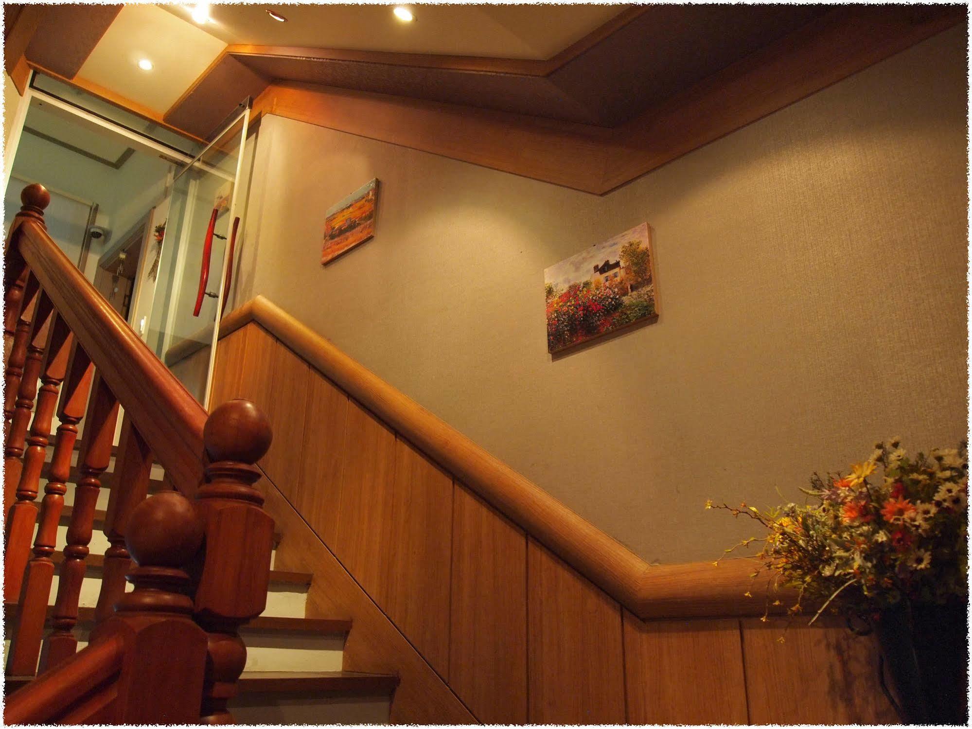 Haevichi Elmar Guesthouse Seogwipo-stad Buitenkant foto